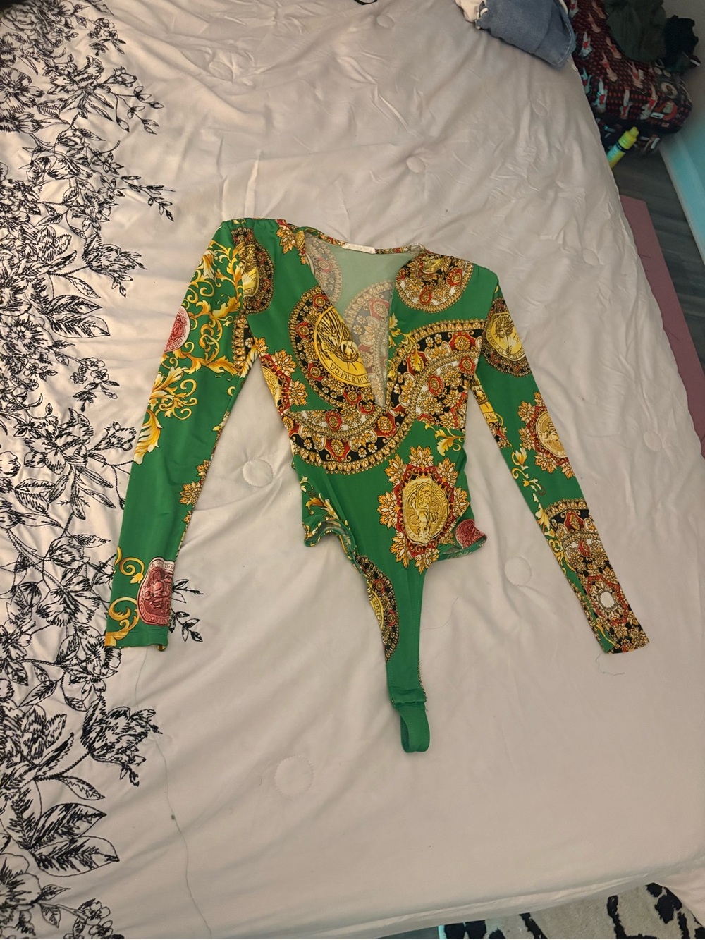 Green Long-Sleeve V-Neck Printed Bodysuit